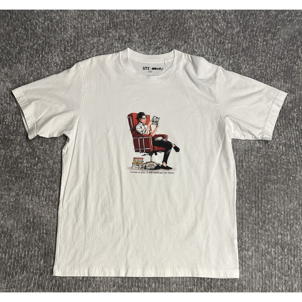 L Uniqlo Shirt Mens Large White Attack On Titan Manga Japanese Comic Anime Tee